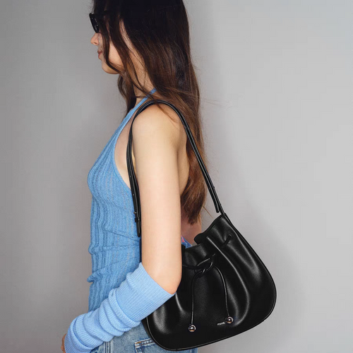 NOA　レディース　BLK S Slim Minimalist Shoulder Bag | Noa Leather Crossbody 27cm – Muva Bag